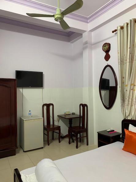 Khach San Tu Anh Hotel Ha Tien Bagian luar foto
