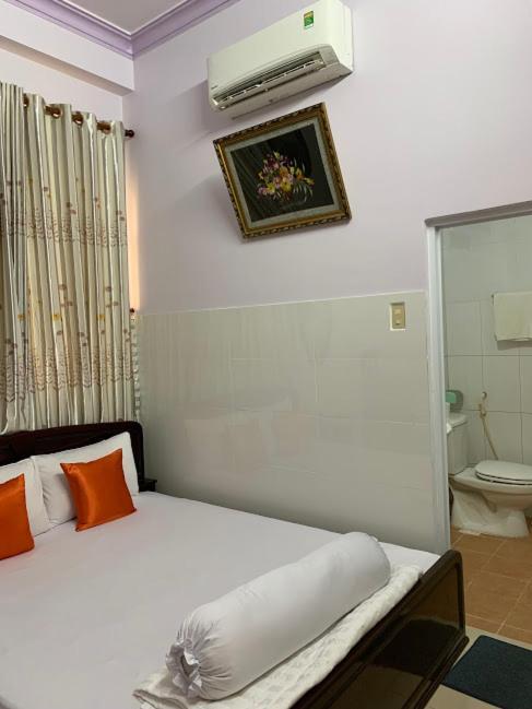 Khach San Tu Anh Hotel Ha Tien Bagian luar foto