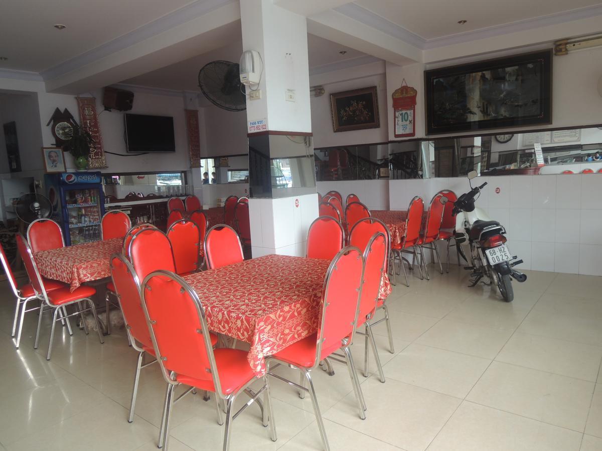 Khach San Tu Anh Hotel Ha Tien Bagian luar foto